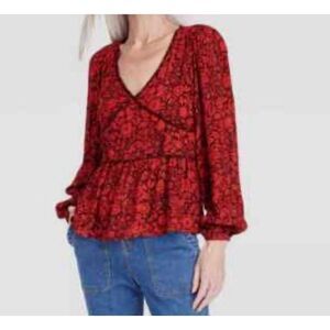 Knox Rose NWT red smocked back floral blouse size M